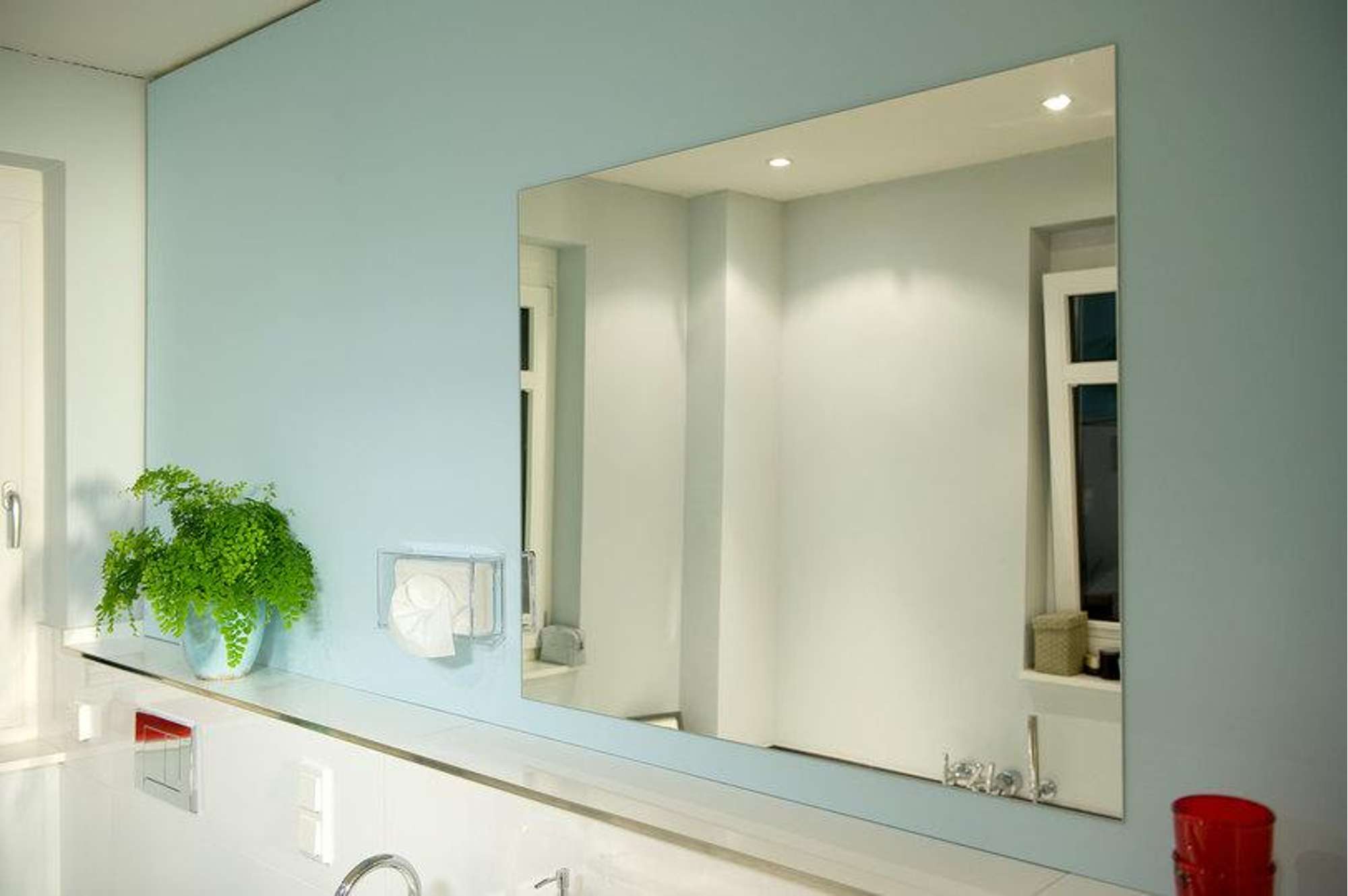 tesa Powerbond SPIEGEL- Montageklebeband, 5 m x 38 mm
