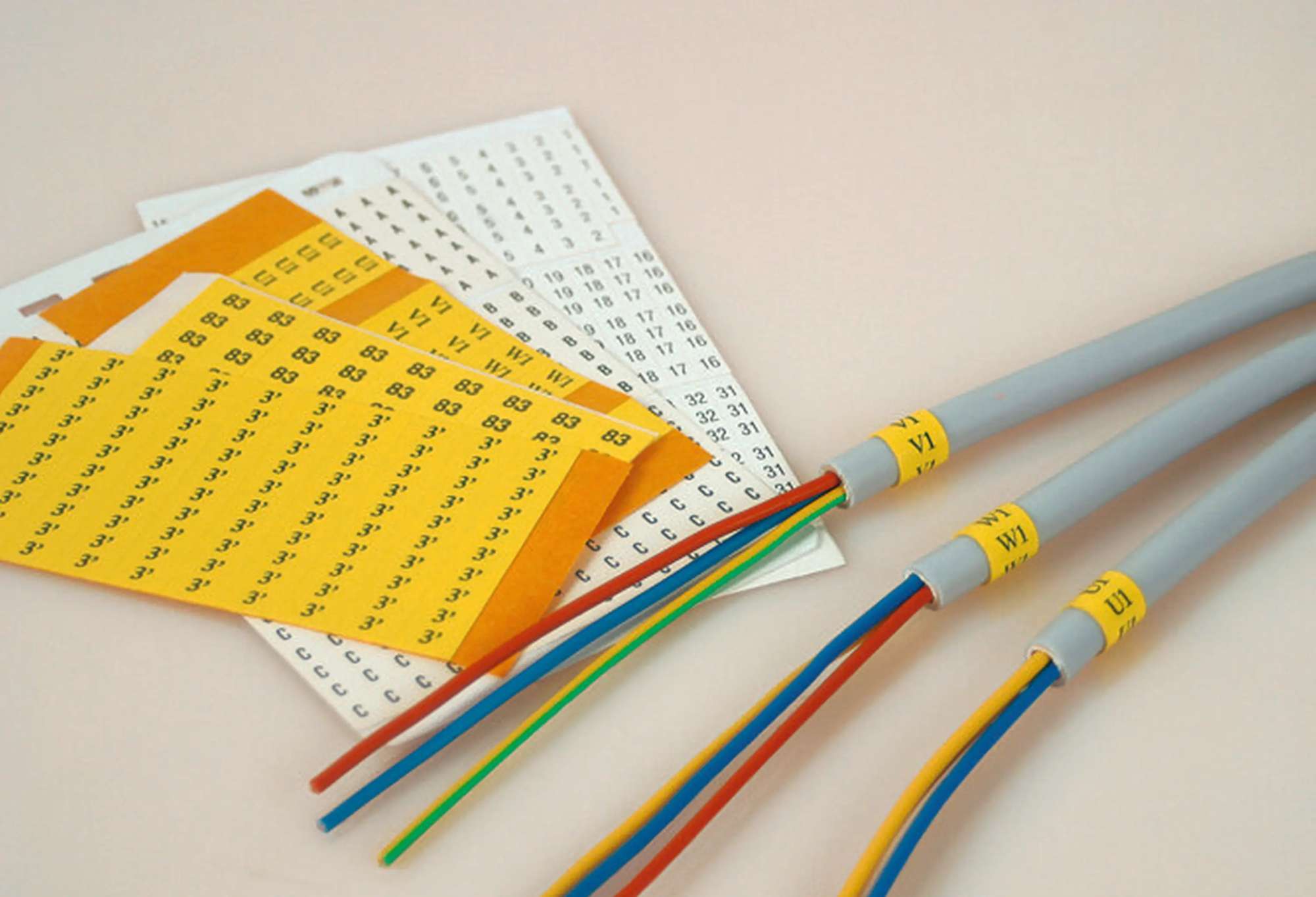 tesaband 4660 Bedruckbares, kunststoffbeschichtetes Gewebeband