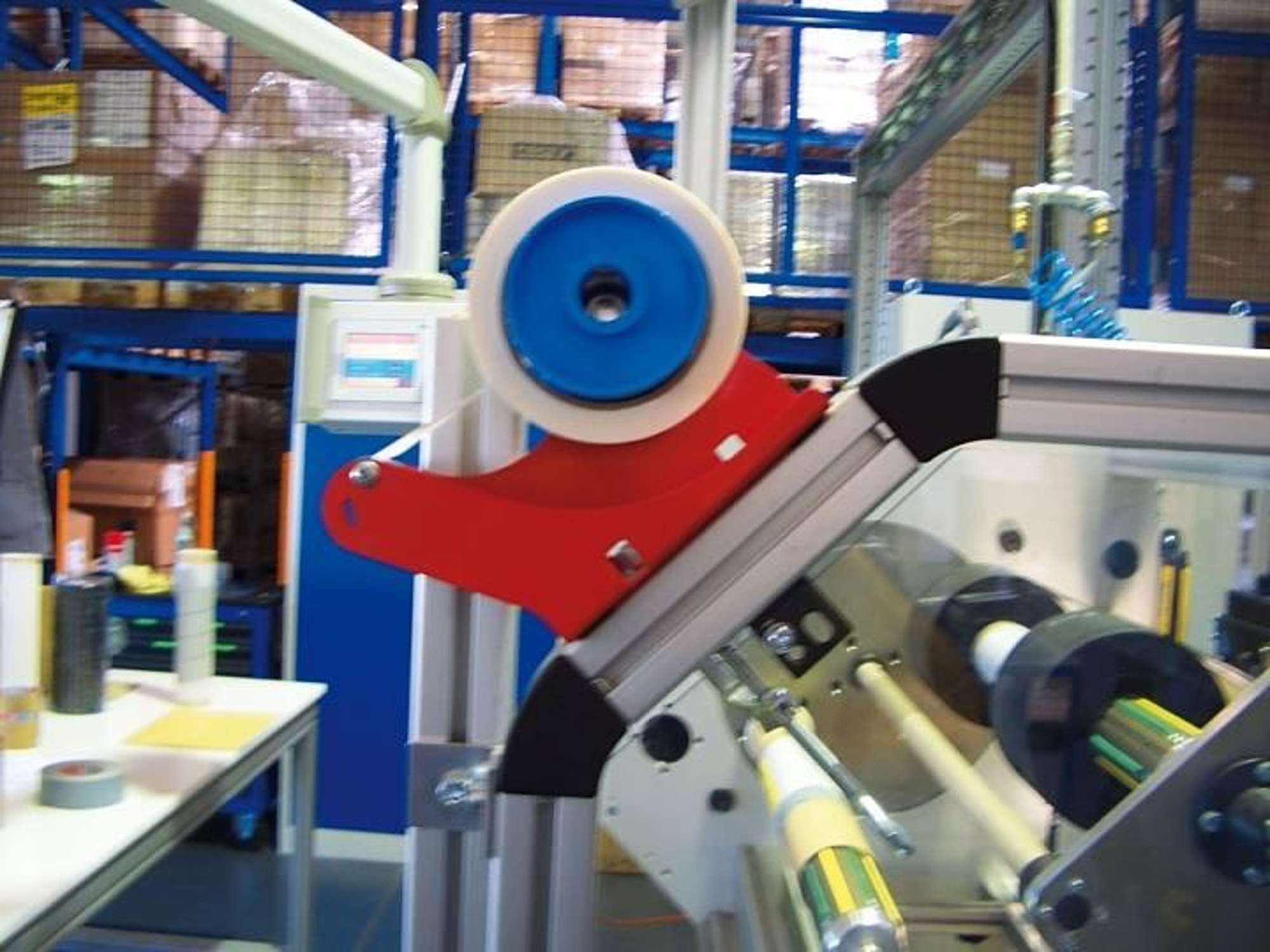 tesa Universalabroller 6012, rot, Rollen bis 50 mm