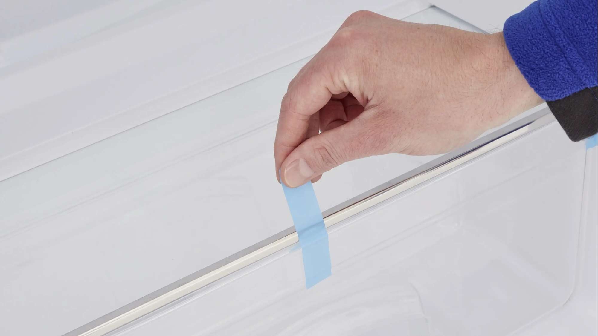 tesa 4298 Transportsicherungs Strapping-Klebeband, 66 m x 19 mm, hellblau